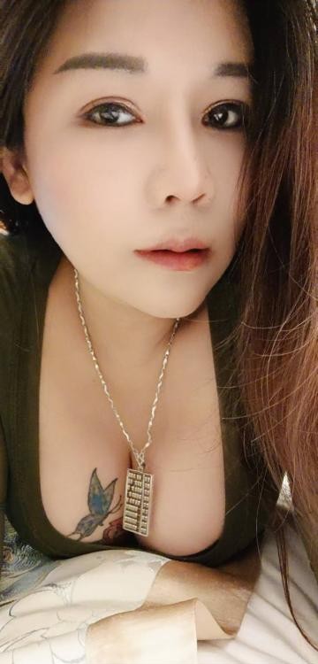 公明大奶肥臀
