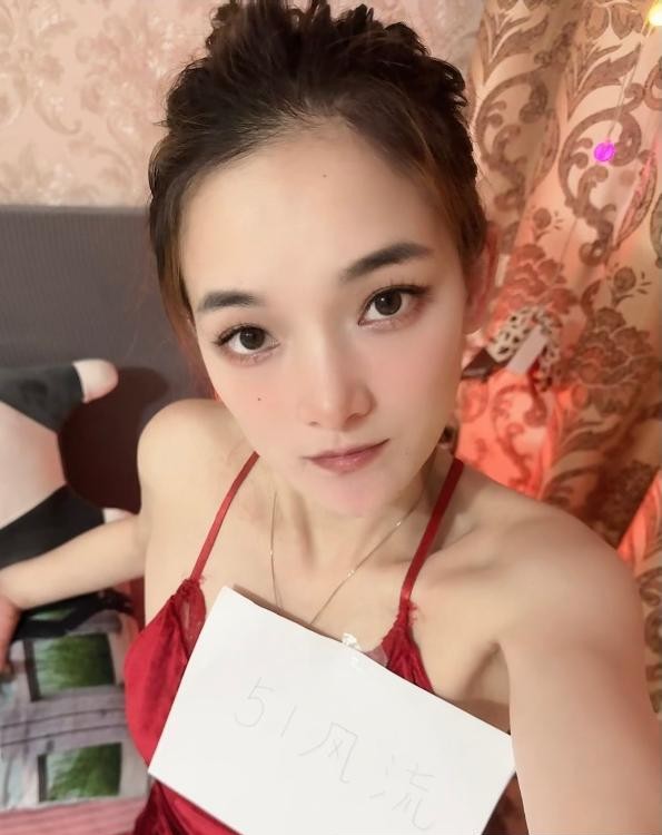 成都肖肖