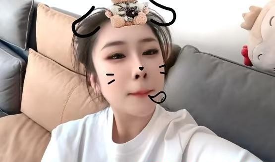 极品全能型三通美女