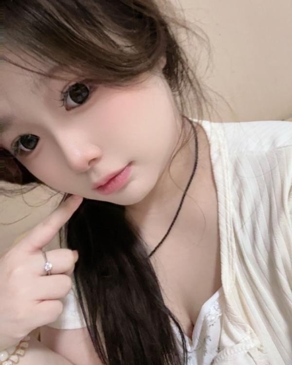 朝阳大胸小胖妹