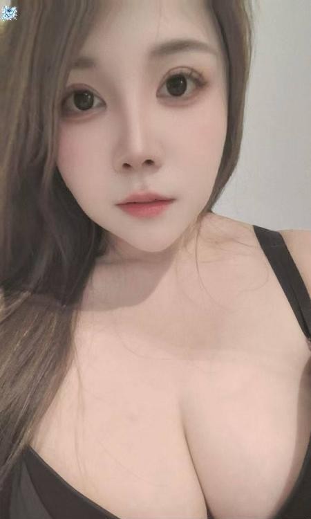 纯舌口吹舔性感大奶妹