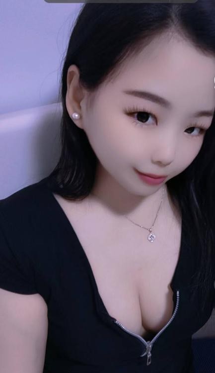 雨花风骚胸少妇
