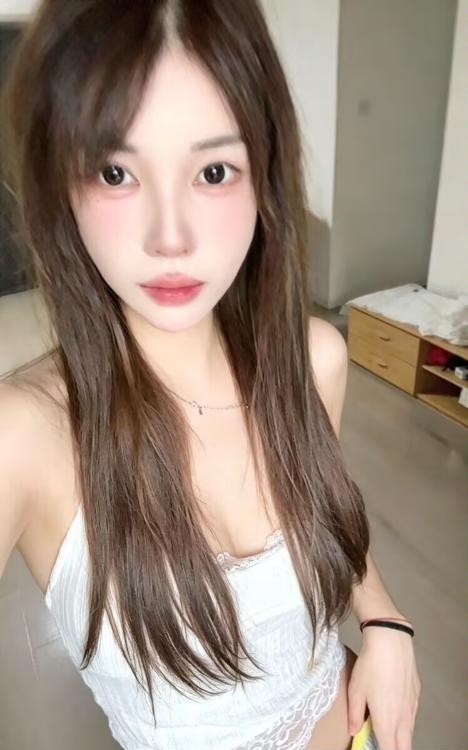 雨花上铁大美女