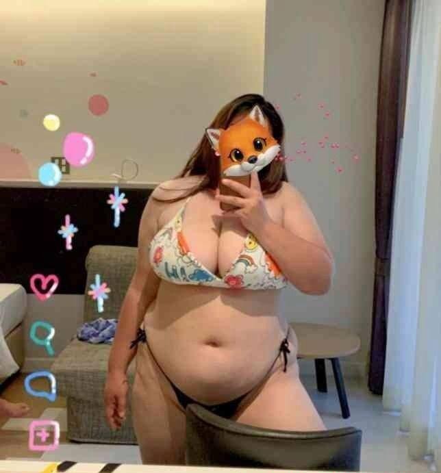 海珠大胸姐姐