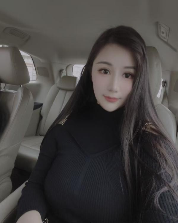 D奶骚姐姐