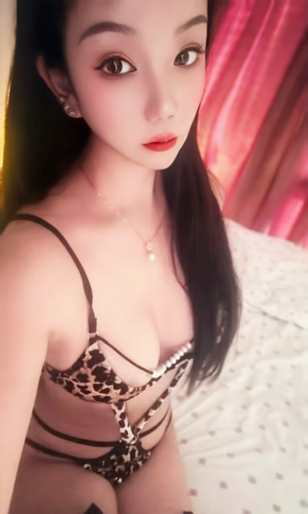 风骚巨乳轻熟女