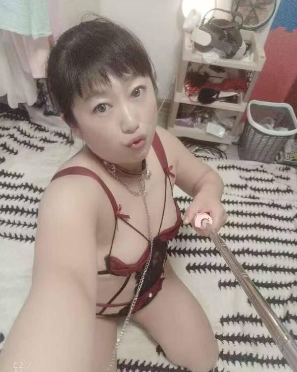 天花板服务女奴桃桃