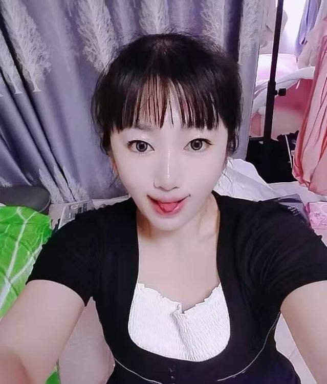 天花板服务女奴桃桃