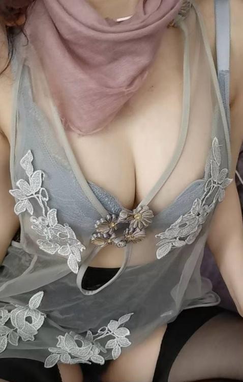 拱墅三通舌精老板娘