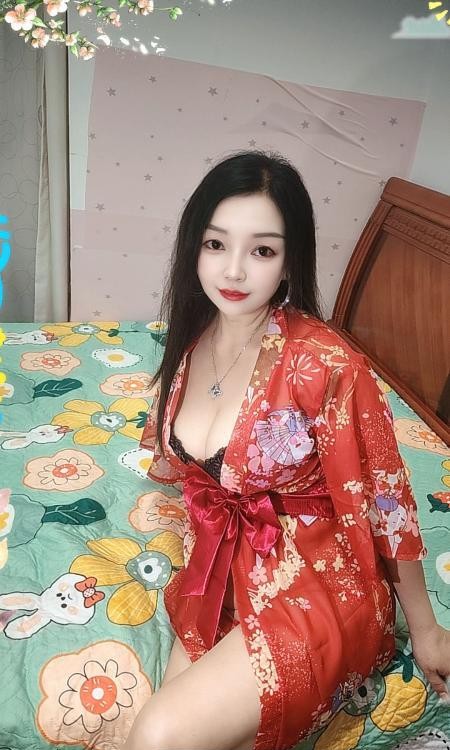 大胸饥渴风骚少妇