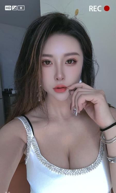双胞胎大奶御姐