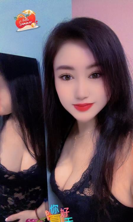 服务系大奶少妇