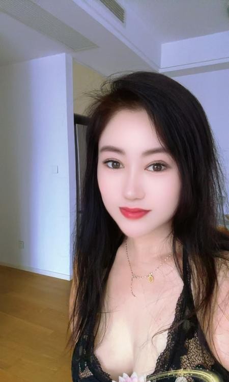服务系大奶少妇