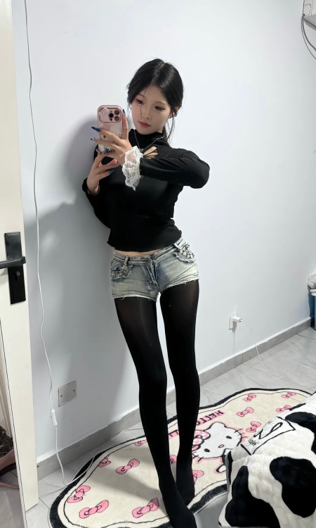 黑丝美腿奈奈