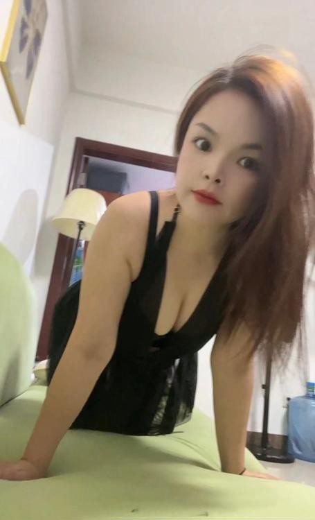 美乳诱惑梦梦