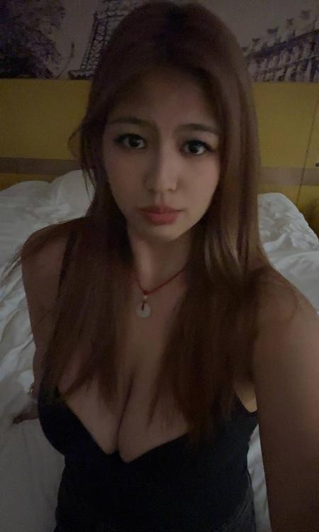 白云三通巨乳少妇