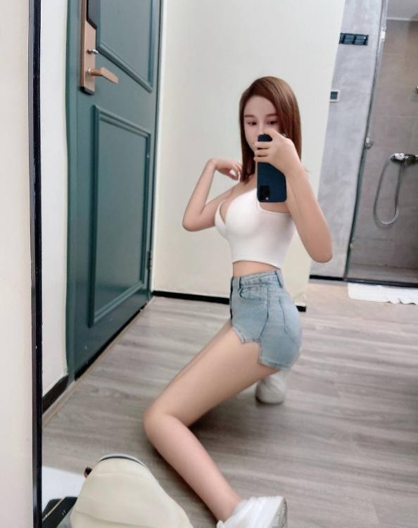 白云医美小护士金善恩
