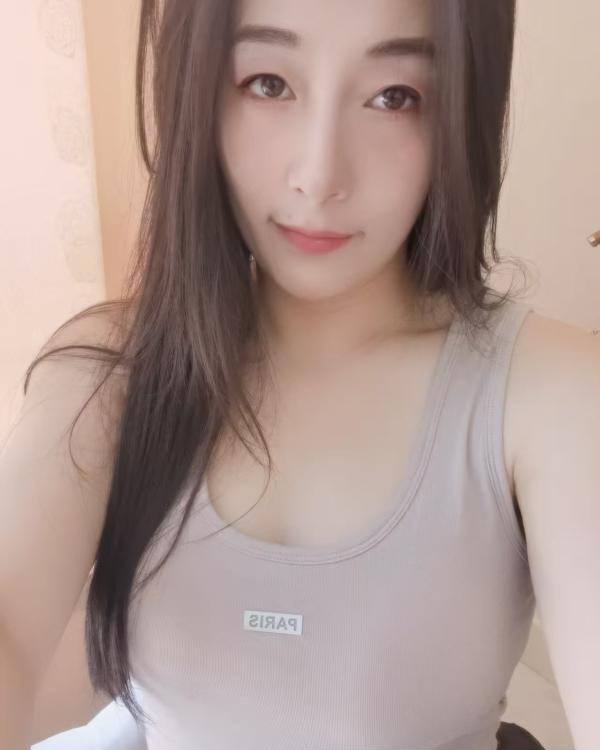 韵味十足会技能的妞儿