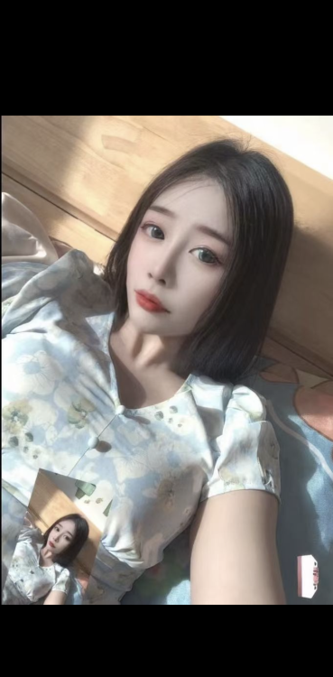 小麦色大长腿东北妹子