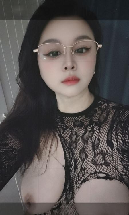 天府二街巨乳美羊羊