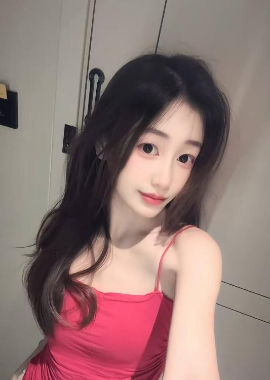 江岸高颜纯情少女