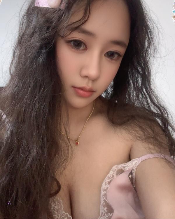 南京夫子庙大胸小姐姐