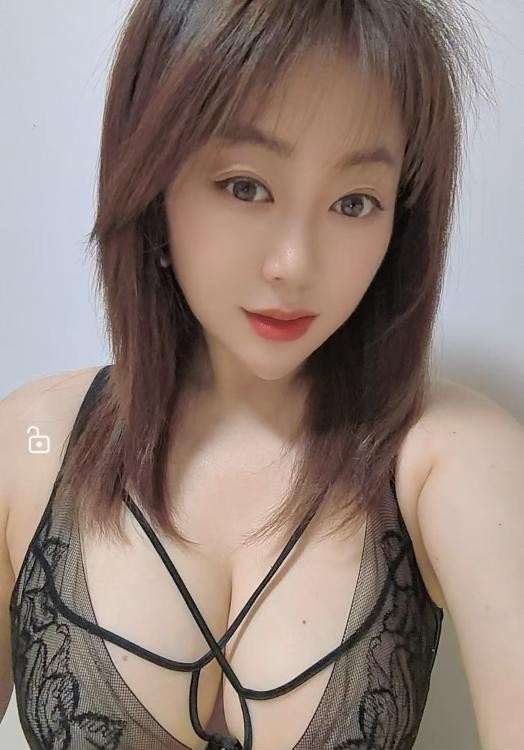 40D巨乳服务控少妇
