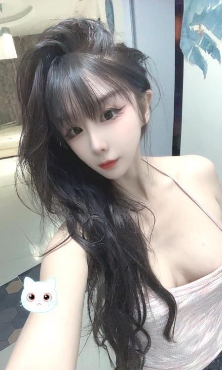 粉嫩小鲍鱼