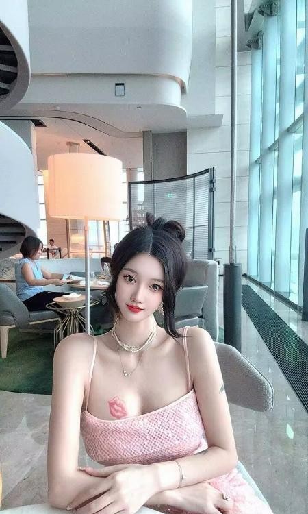 爱健身的丰满老师