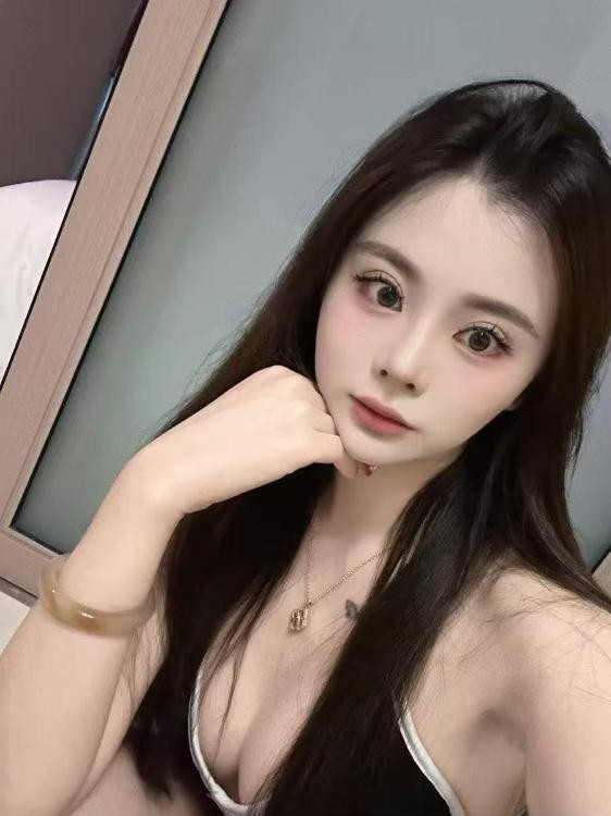 罗湖前凸后翘妹子