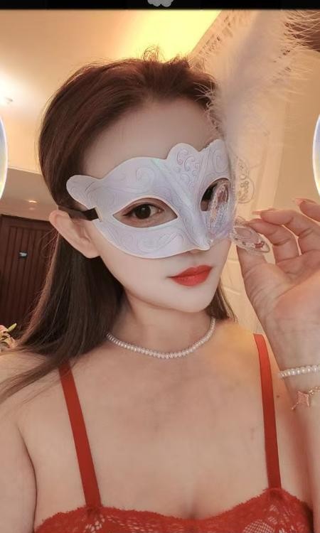 龙华巨乳小姐姐