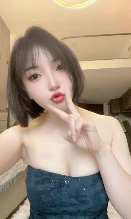 短发温柔姐姐