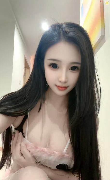 大胸风骚小姐姐