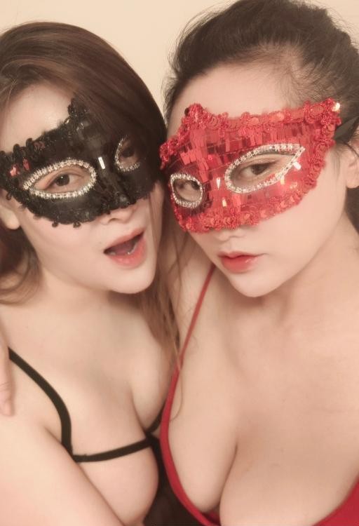 包夜双飞大奶