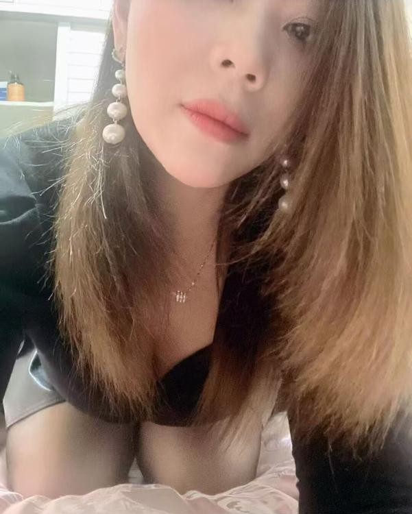 泄火大屁股御姐