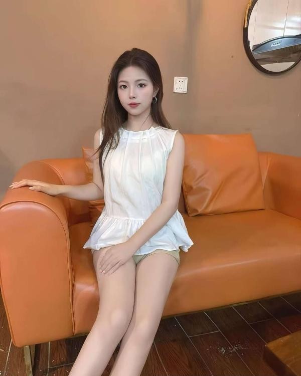 福田颜值女友千千