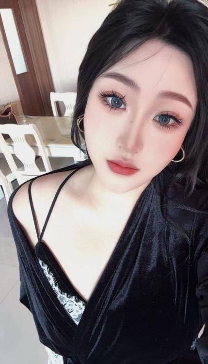 大奶骚货梦琪