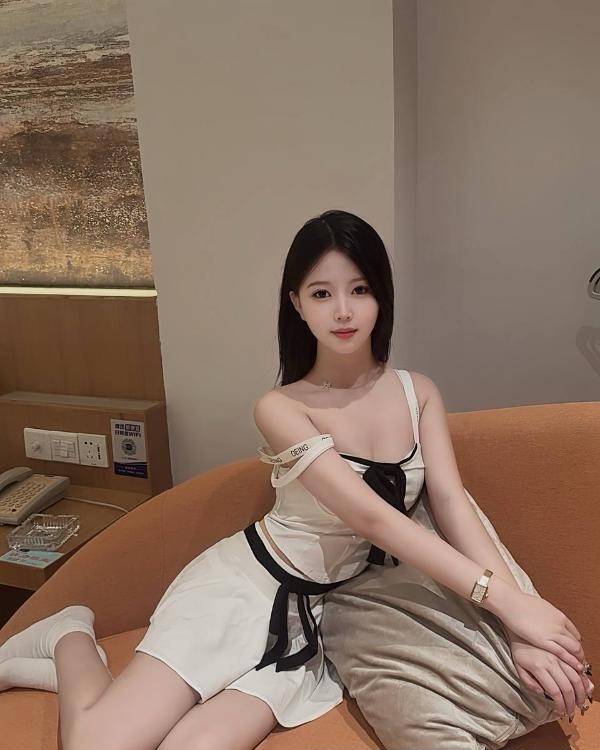 福田清纯颜值嫩妹