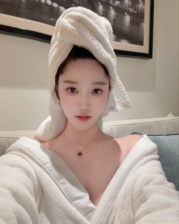 人美波圆身材好妹子