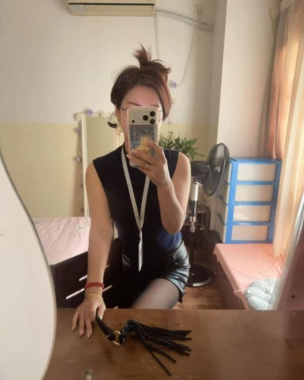 海珠角色扮演小阿姨