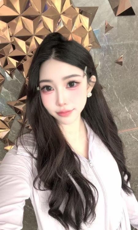 肤白貌美性感美乳老师