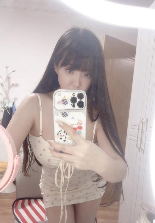 大胸甜妹纸