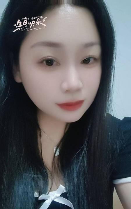 丰满大胸风骚少妇