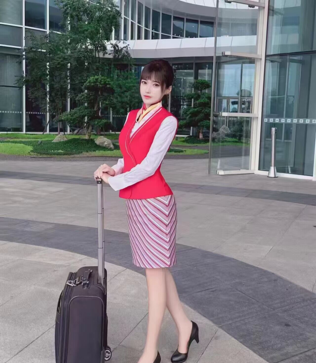 心怡老师服务系美女