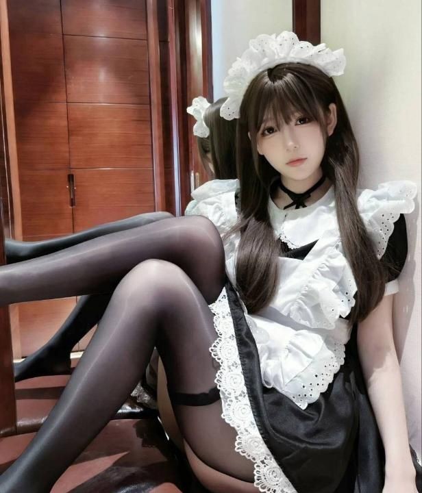 制服小骚货囡囡