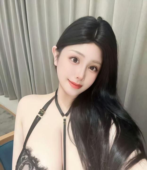 金湾舌吻H美奶思思