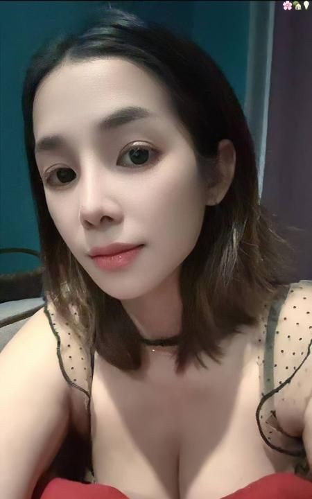 风骚服务大奶少妇小小