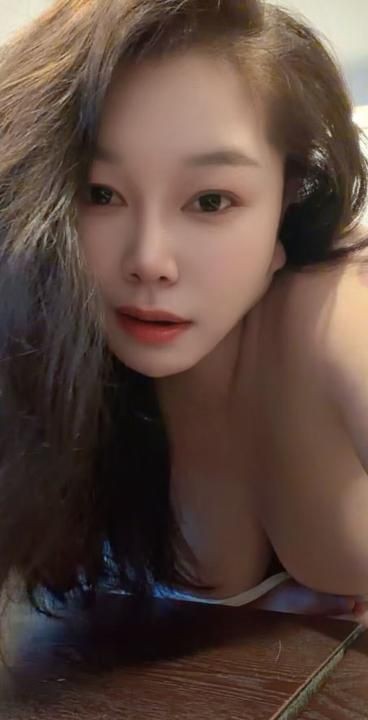 SM大奶美穴小少妇