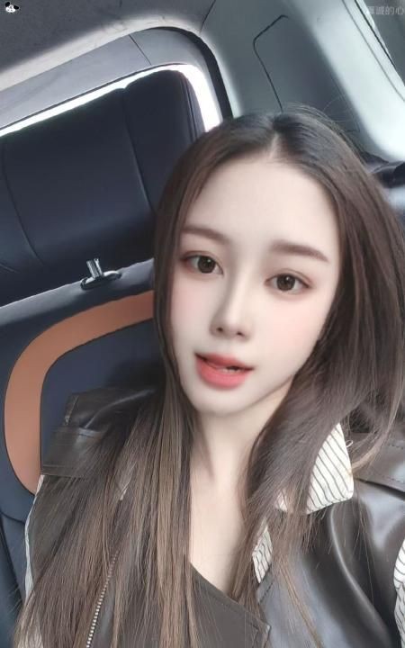 肥臀性感妹子