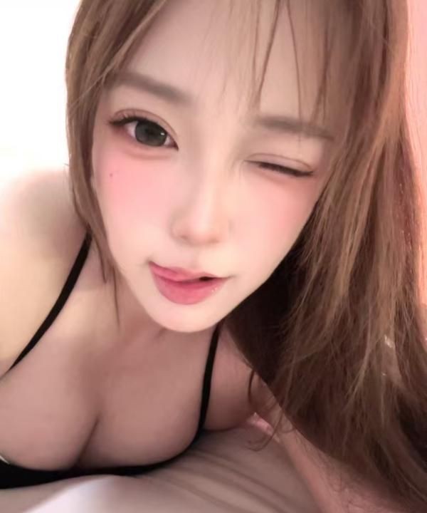 性感大胸女友